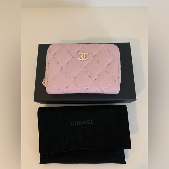 *PRICE FIRM* Authentic Chanel Classic Zip Coin Purse in Light Pink color - Picture 1 of 13